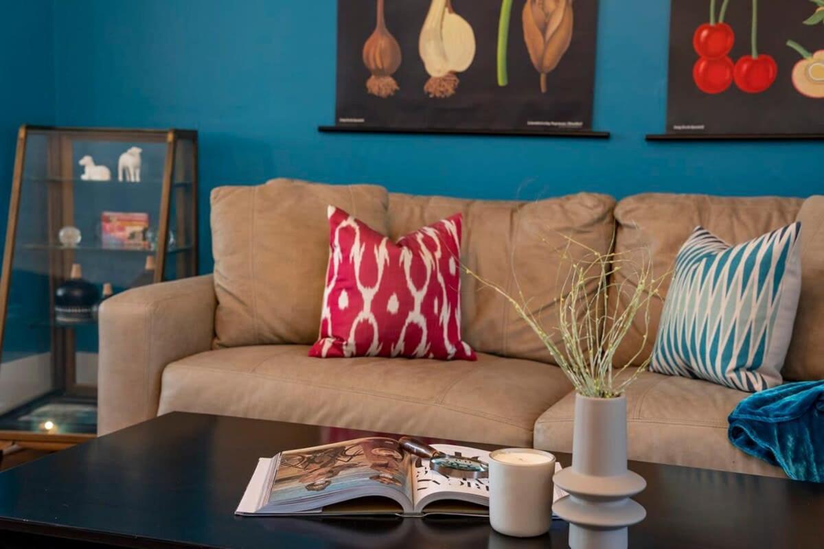 The Loft On Main St Loft With Balcony Views Apartamento Fredericksburg Exterior foto